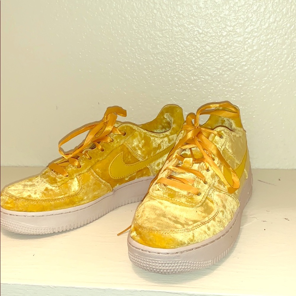 Youth size shoes